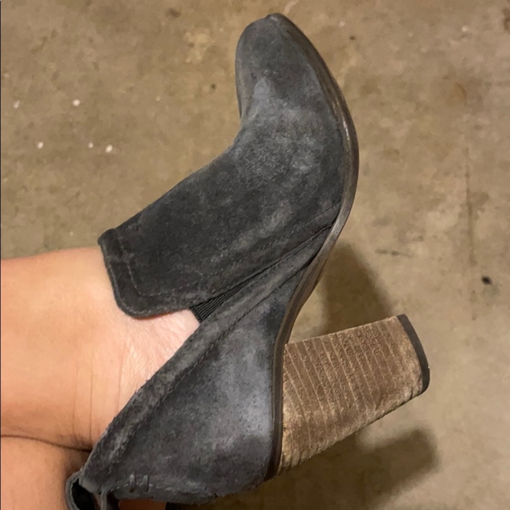 Vince Camuto Gray Booties - Picture 4 of 7